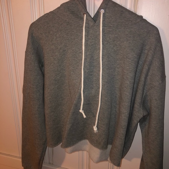 Gray cropped hoodie! - Picture 1 of 2
